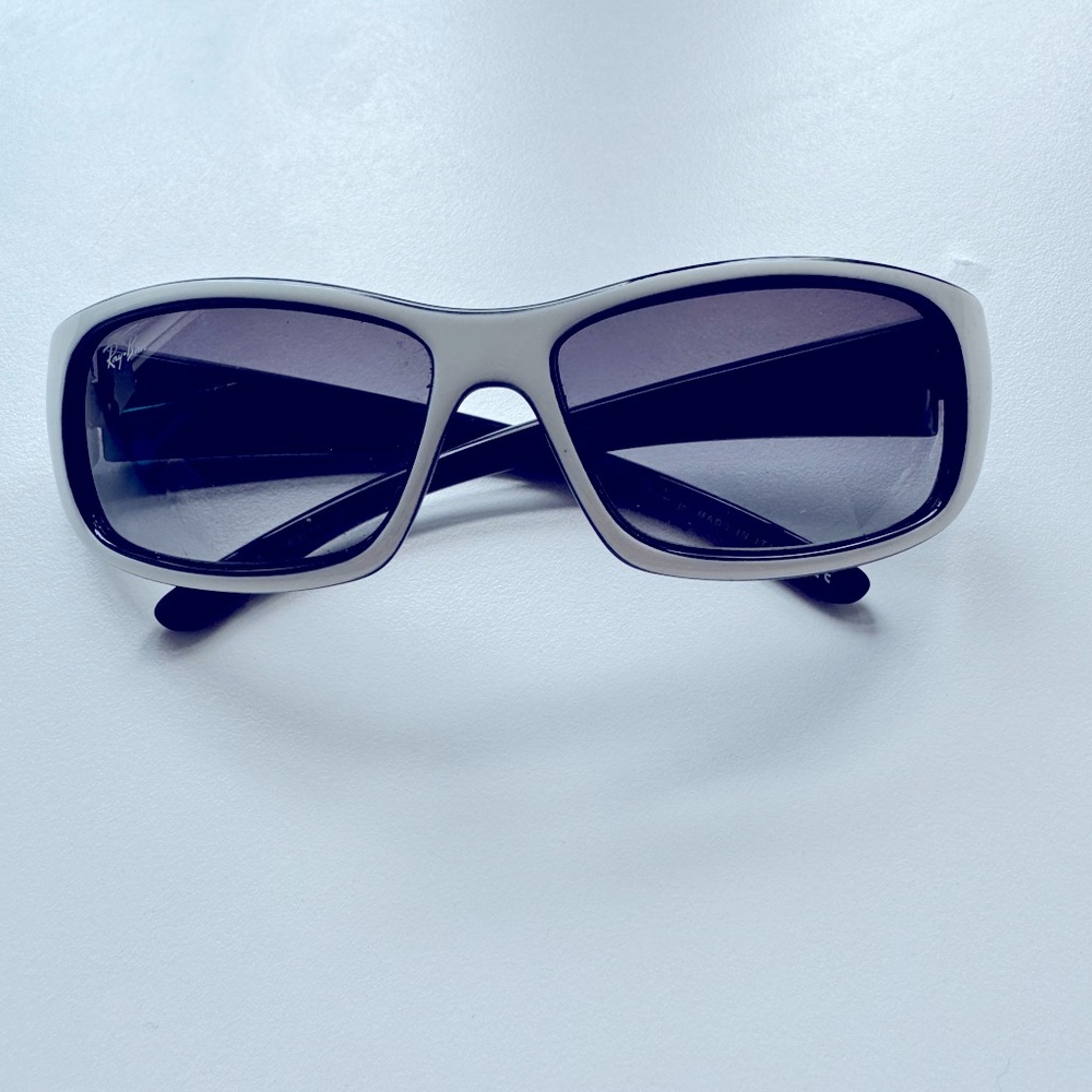 Ray-Ban Kids Sunglasses - Black and Gray